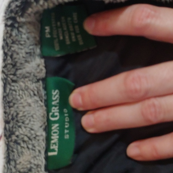 LEMON GRASS STUDIO VEST WITJ FAUX FUR COLLAR - Picture 4 of 6